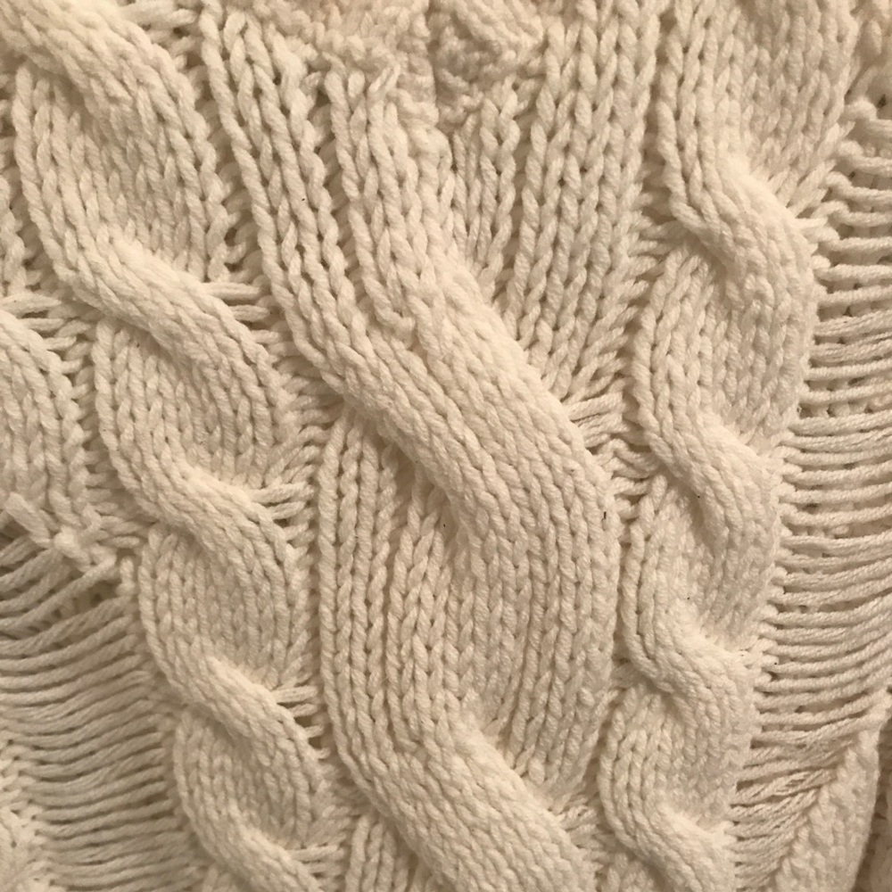 Express cream v-neck sweater - Picture 4 of 5